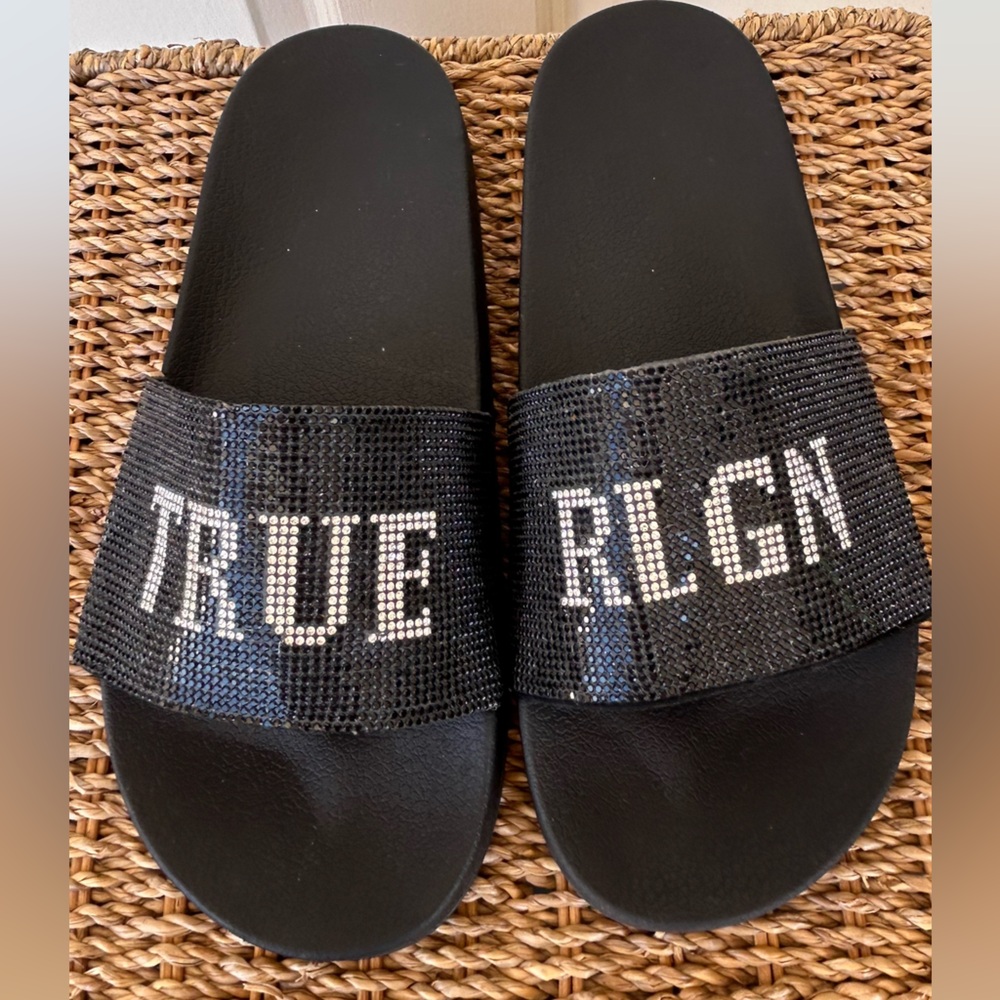 True Religion Meyer Slides Black‎ & Silver with Bling Size 10